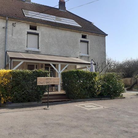 Gite Chez L'Oncle Jules Velesmes-Echevanne Exterior foto